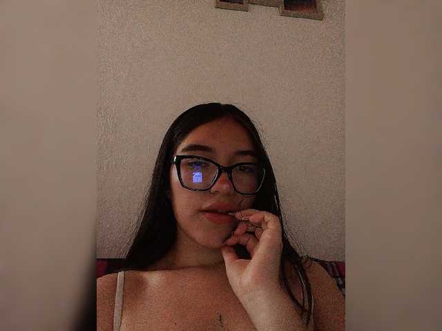 silentgirl live cam on BongaCams