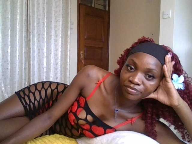 SexxyNaia live cam on BongaCams