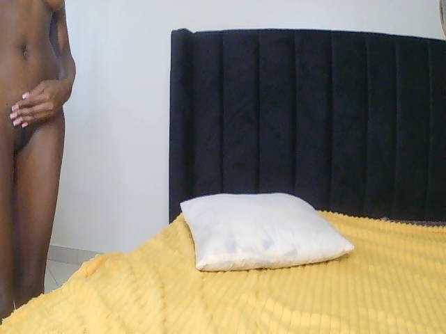 SexxyNaia live cam on BongaCams