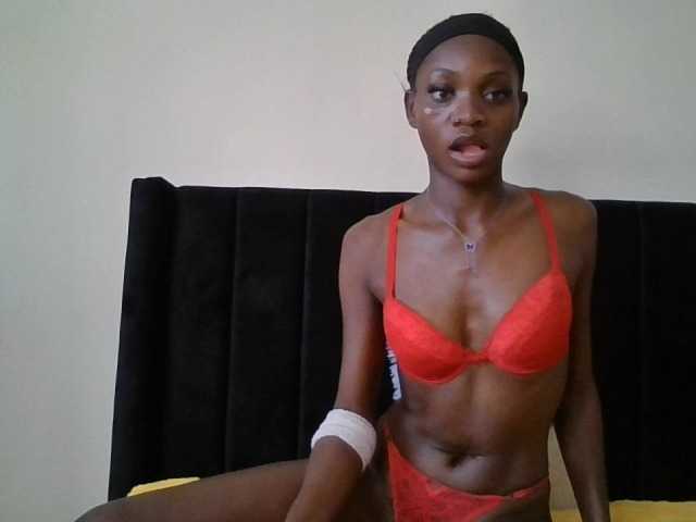 SexxyNaia live cam on BongaCams