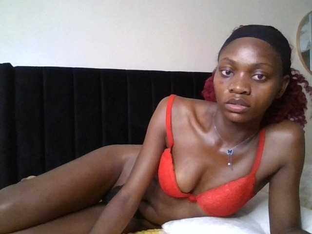 SexxyNaia live cam on BongaCams