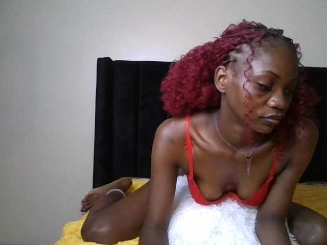 SexxyNaia live cam on BongaCams