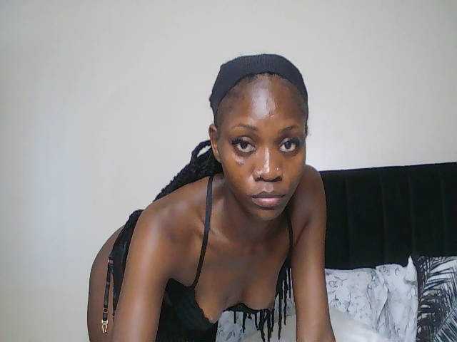SexxyNaia live cam on BongaCams