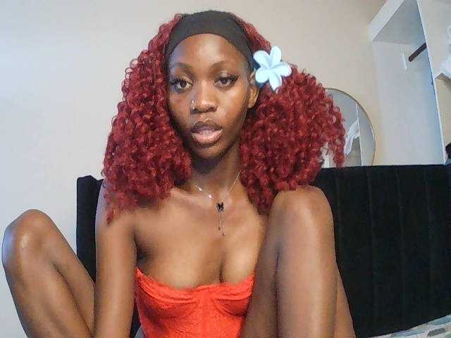 SexxyNaia live cam on BongaCams