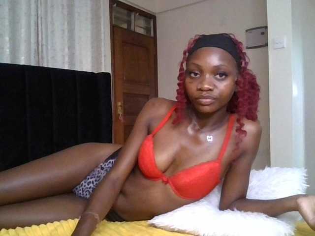 SexxyNaia live cam on BongaCams