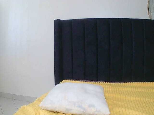 SexxyNaia live cam on BongaCams