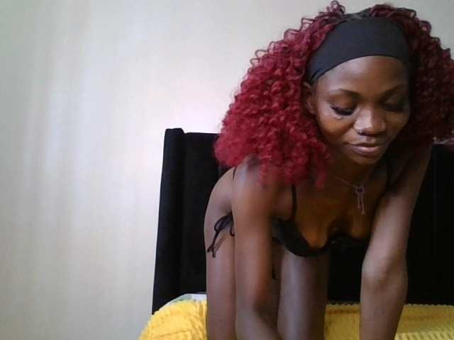 SexxyNaia live cam on BongaCams