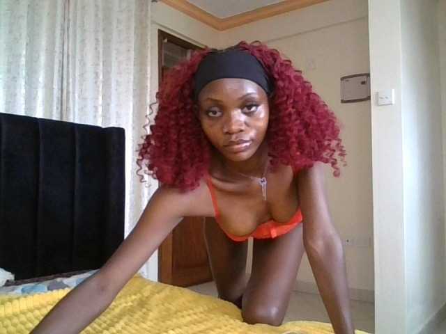 SexxyNaia live cam on BongaCams
