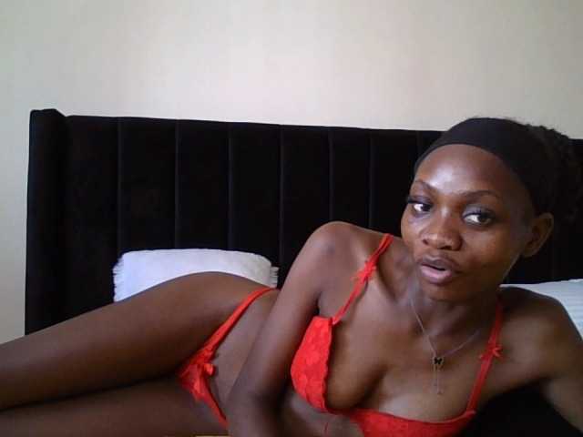SexxyNaia live cam on BongaCams