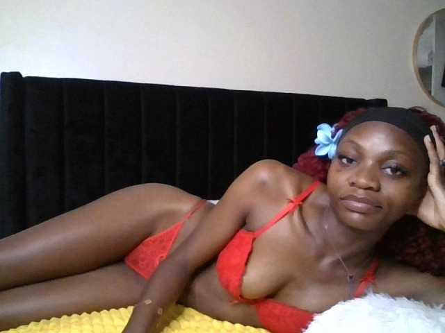 SexxyNaia live cam on BongaCams