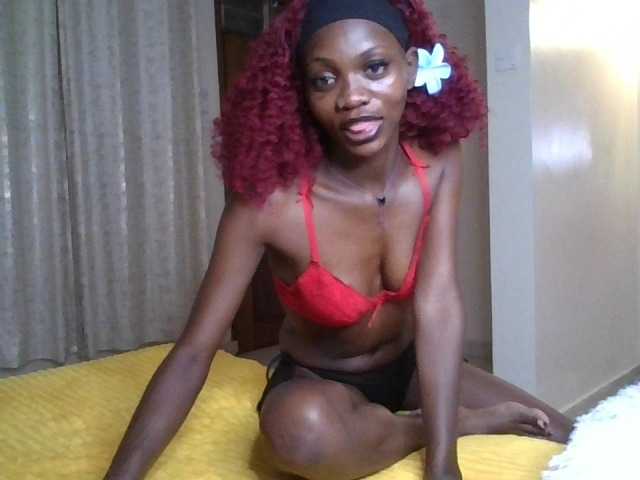 SexxyNaia live cam on BongaCams