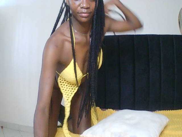 SexxyNaia live cam on BongaCams