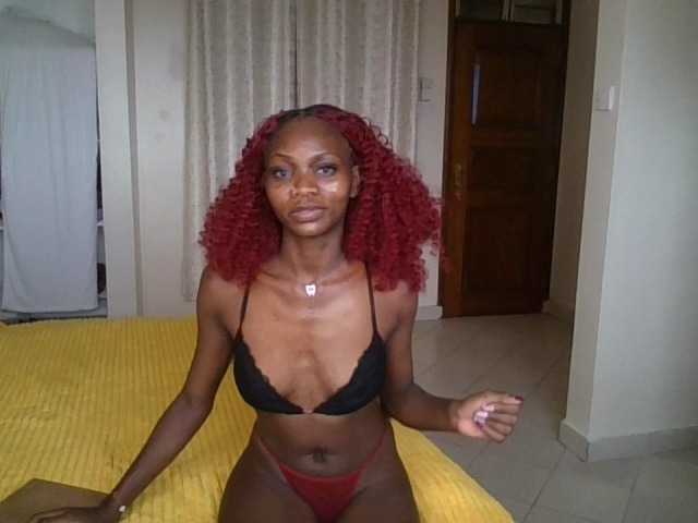 SexxyNaia live cam on BongaCams