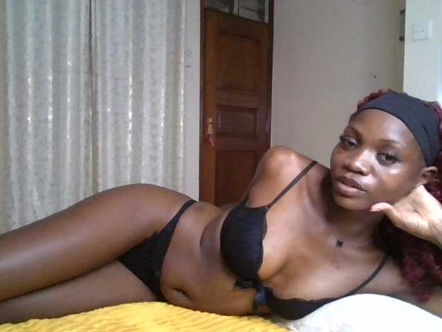 SexxyNaia live cam on BongaCams