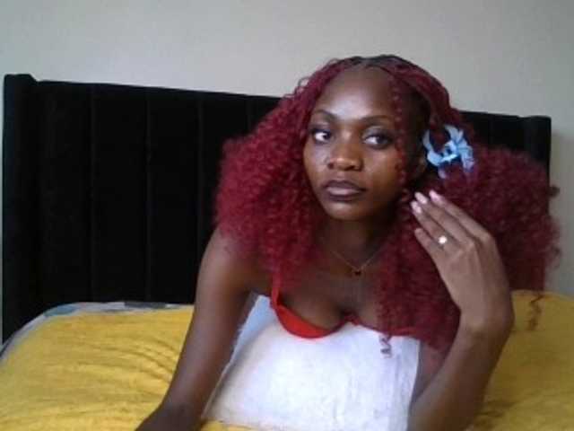 SexxyNaia live cam on BongaCams