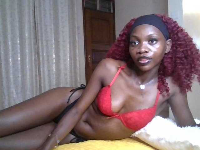 SexxyNaia live cam on BongaCams
