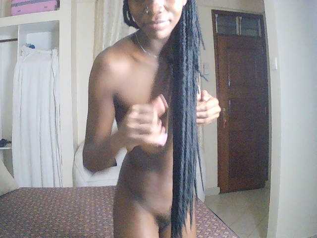 SexxyNaia live cam on BongaCams