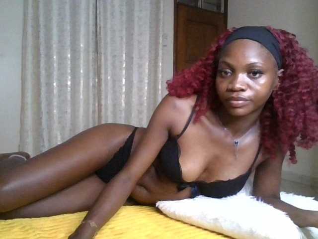 SexxyNaia live cam on BongaCams