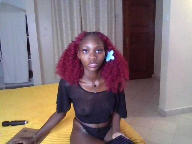 SexxyNaia live cam on BongaCams