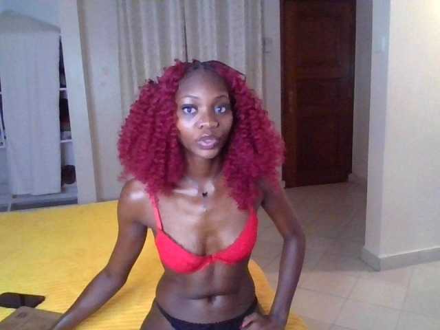 SexxyNaia live cam on BongaCams