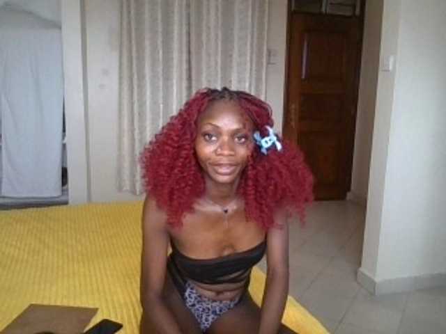 SexxyNaia live cam on BongaCams