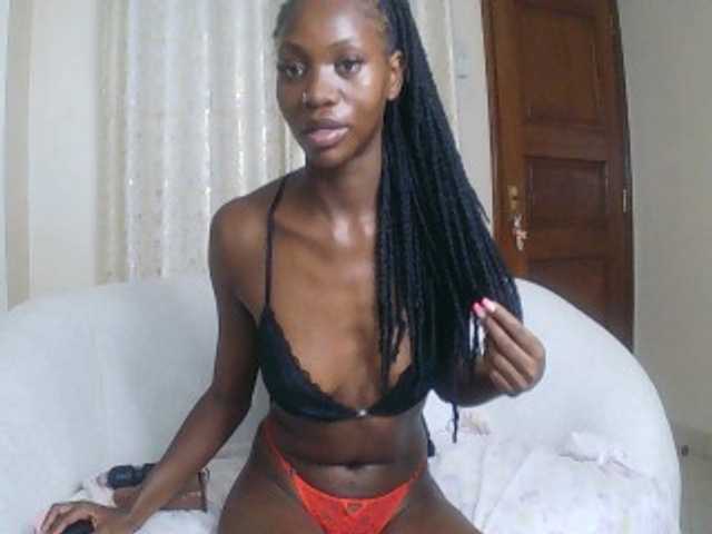 SexxyNaia live cam on BongaCams