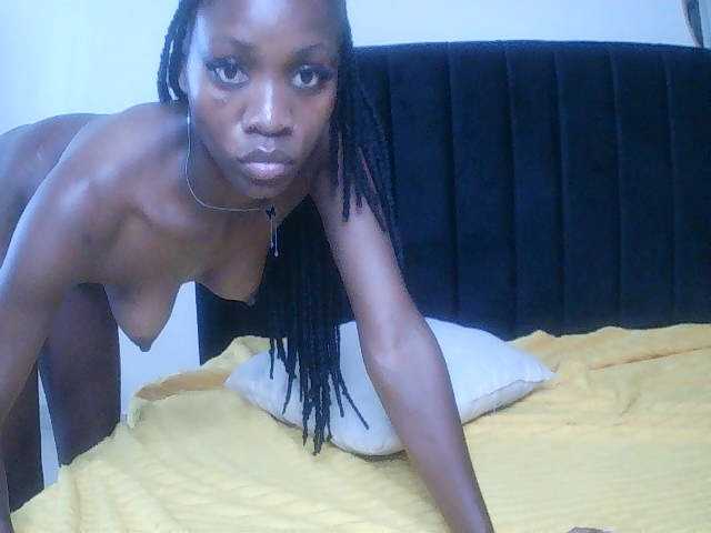SexxyNaia live cam on BongaCams