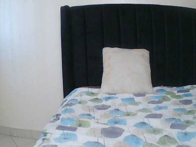 SexxyNaia live cam on BongaCams