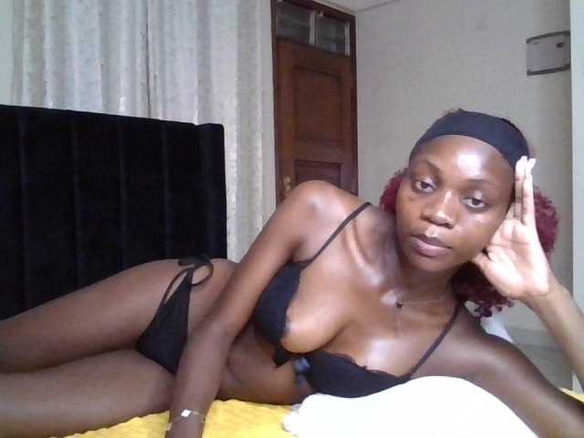 SexxyNaia live cam on BongaCams