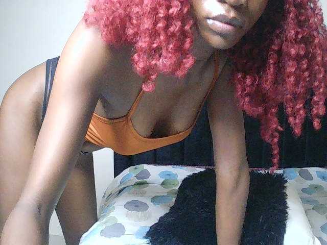 SexxyNaia live cam on BongaCams