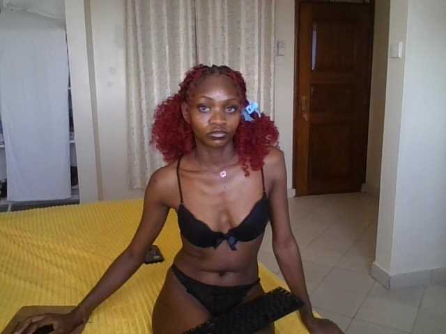 SexxyNaia live cam on BongaCams