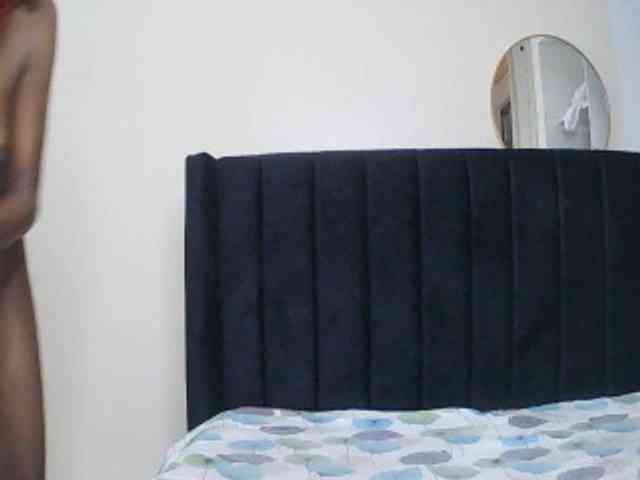 SexxyNaia webcam