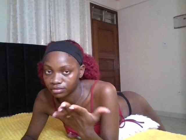 SexxyNaia webcam