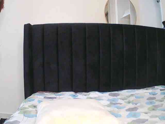 SexxyNaia webcam