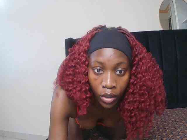 SexxyNaia webcam