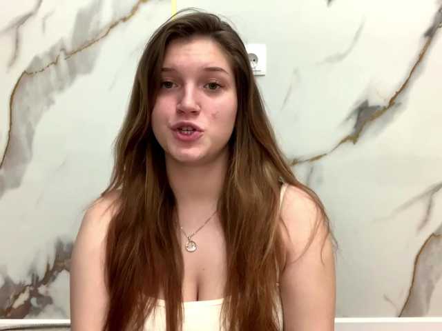 FinnaFlower live cam on BongaCams