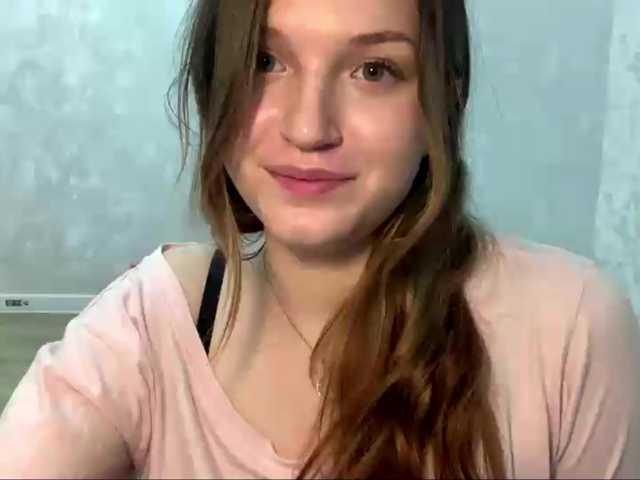 FinnaFlower live cam on BongaCams