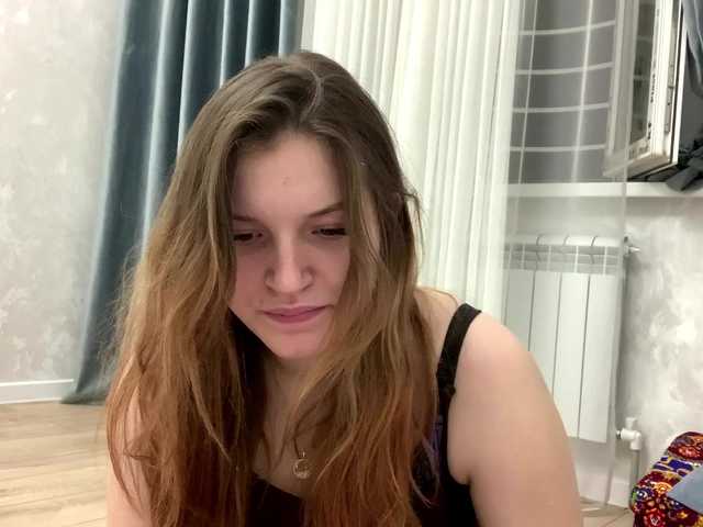 FinnaFlower live cam on BongaCams