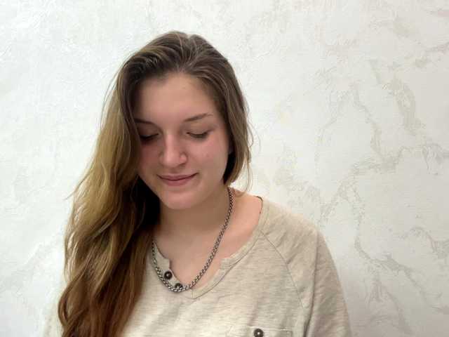 FinnaFlower live cam on BongaCams