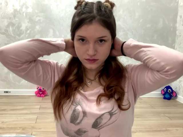 FinnaFlower live cam on BongaCams