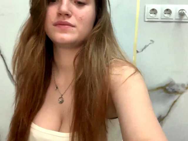 FinnaFlower live cam on BongaCams