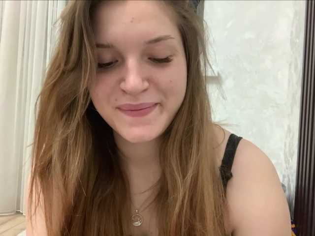 FinnaFlower live cam on BongaCams
