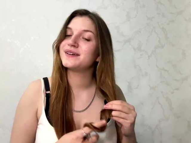 FinnaFlower live cam on BongaCams