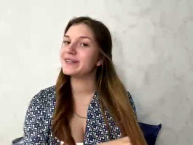 FinnaFlower live cam on BongaCams