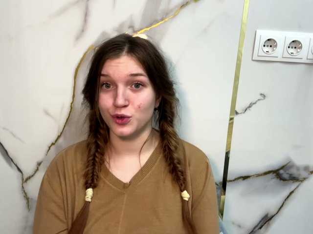 FinnaFlower live cam on BongaCams