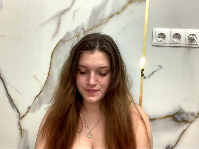 FinnaFlower live cam on BongaCams