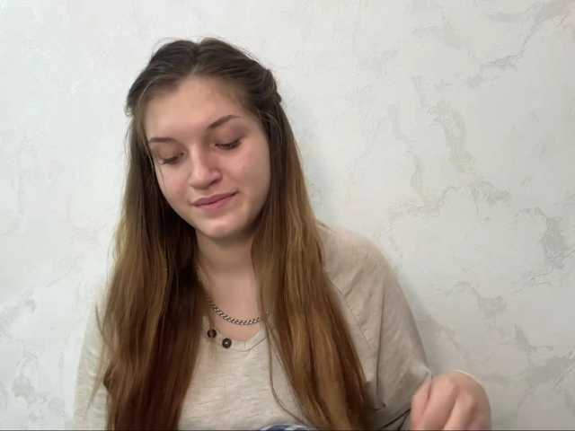 FinnaFlower live cam on BongaCams
