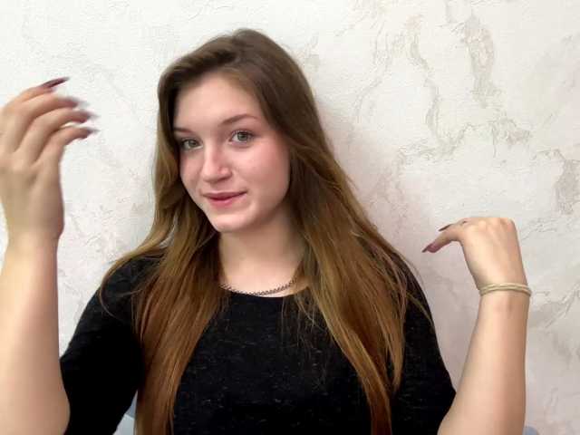 FinnaFlower live cam on BongaCams