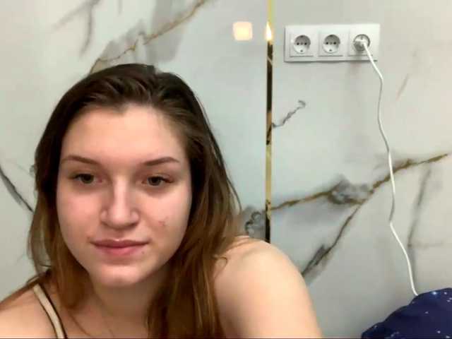 FinnaFlower live cam on BongaCams