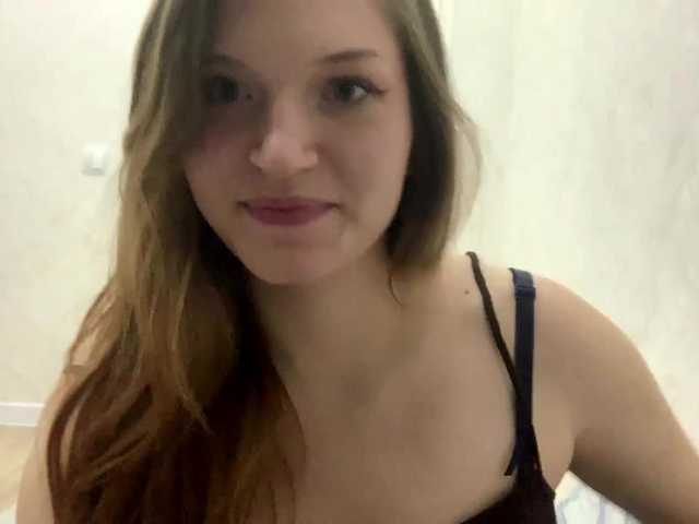 FinnaFlower live cam on BongaCams